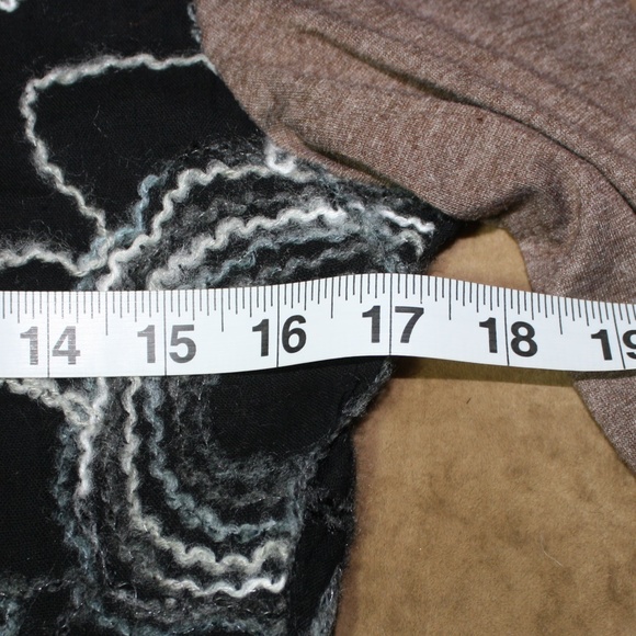 Papillon NWT Asymmetric Dress - Picture 4 of 9